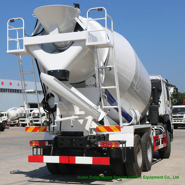 HOWO Truck Mounted Concrete Mixer (Transit Mixer Tank 10m3-Max Mixer Drum18m3)