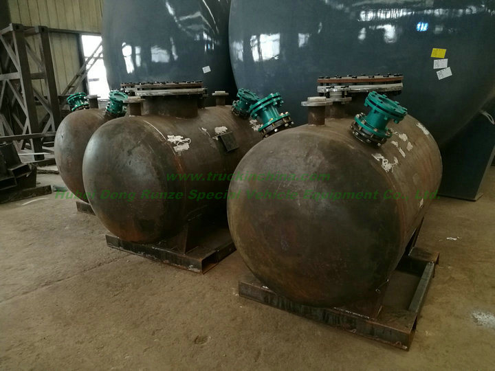 Bleach Storage Tank Steel Liend LDPE Bulk 1cbm -5cbm IBC Customized (Solusion For HCl Acid, NaOH, NaCLO, PAC, H2SO4, HF, H3PO4, NH3. H2O, H2O2 IBC Tank)