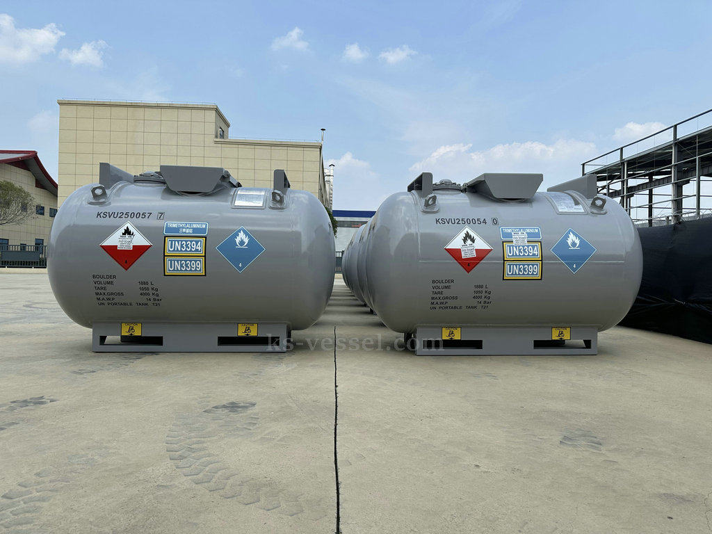 20PCS UN 3394 3399 Portable Tanks C-480 TMA Cylinders to USA (23)