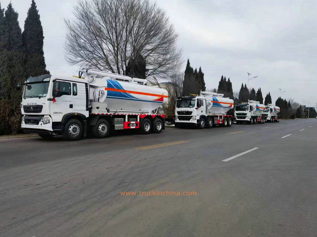 explosive on-site mixing truck (65)