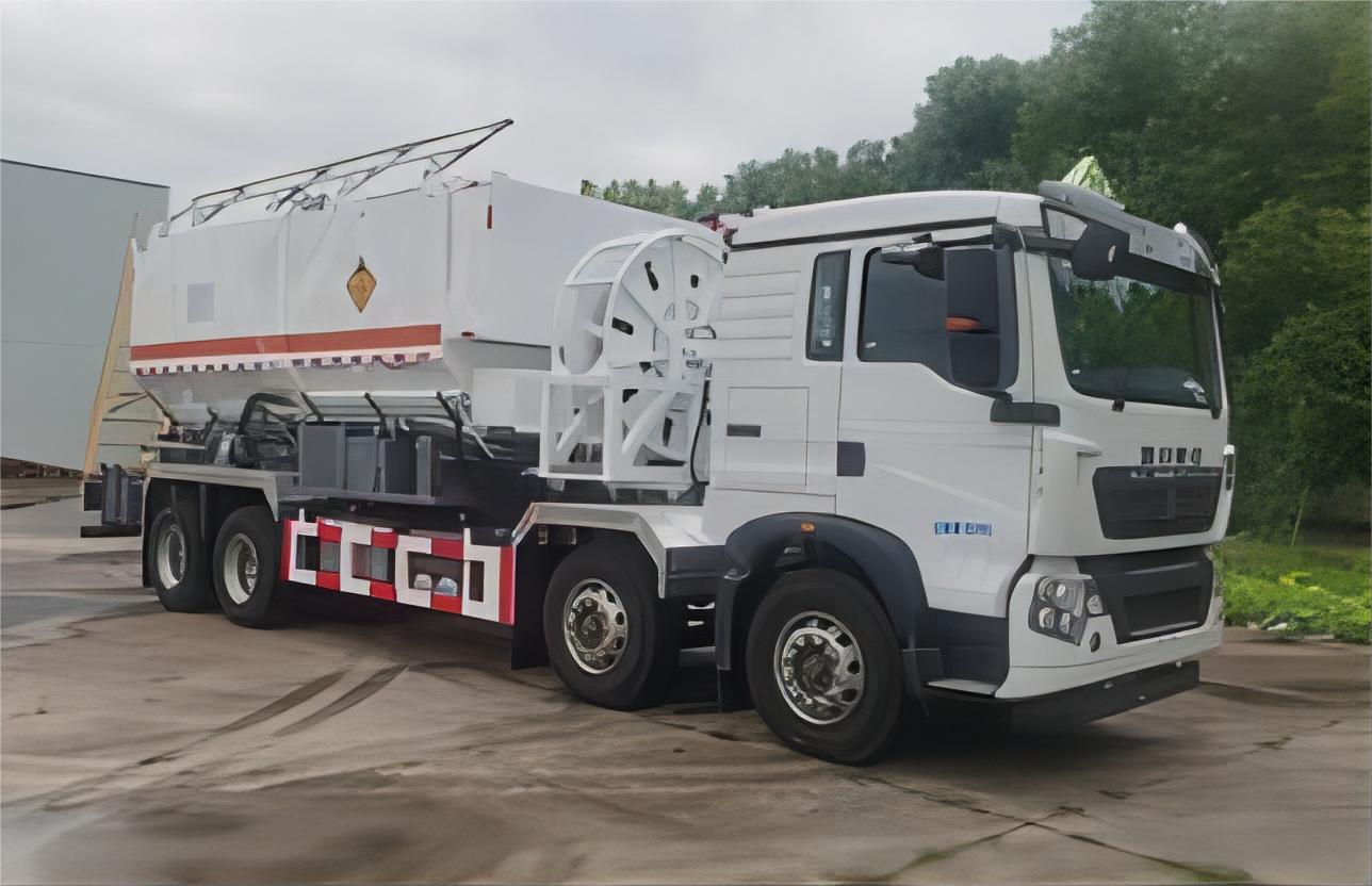 Heavy ANFO Explosive Trucks Emulsion Pumper (9)