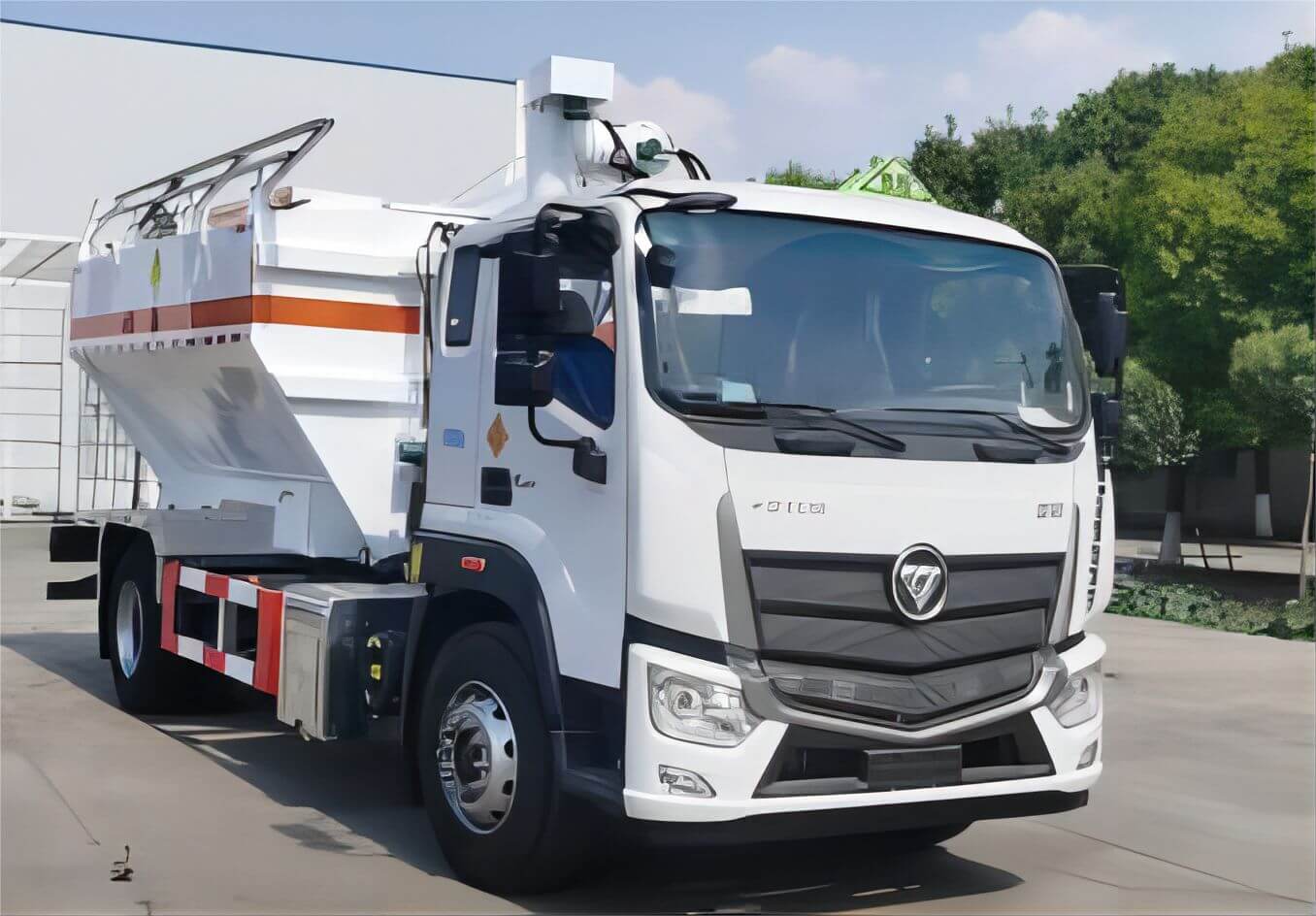 on-site mixed ANFO truck (2)