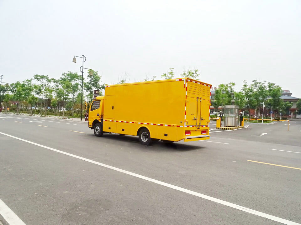 Dongfeng DFAC Captain Dollicar 100-150kw Electric Power Supply Truck 