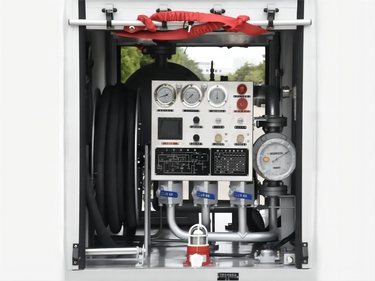 FAW Fuel Refueller (10)