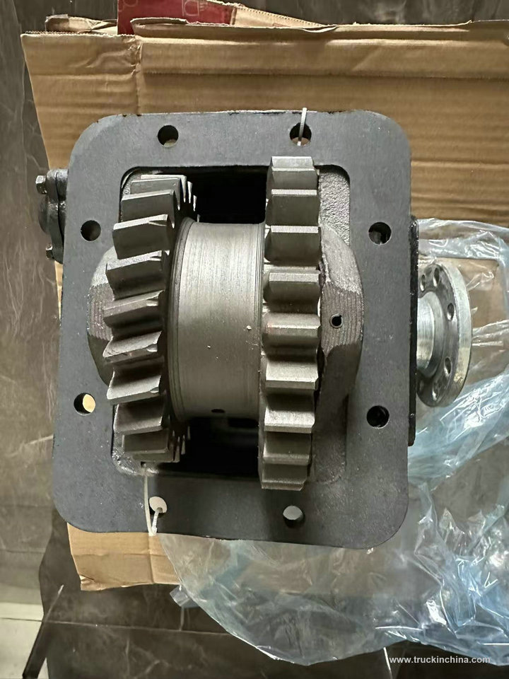 FAW Truck PTO for CA7S-120 FLANGE CARDAN (4)