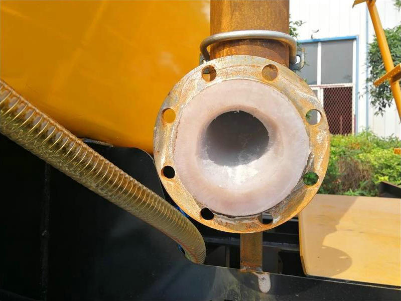 Dangerous Acid Tank Trailer (Steel Lined Plastic LLDPE 16mm Customize Tanker Capacity 28 -45M3)