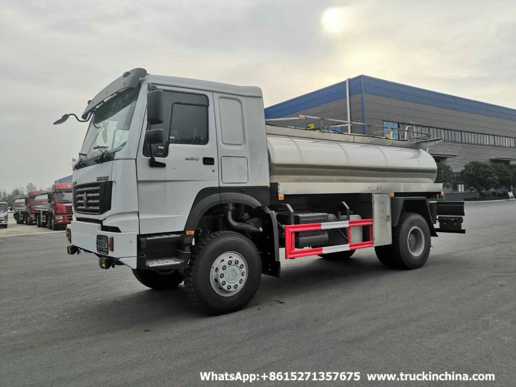 Sinotruck HOWO 4X4 Milk Tanker Truck with Food Grade Stainless Steel Pump (Offroad)