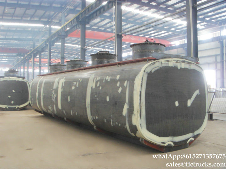 Shacnman Road Tanker Truck with Insulation Layer for Heat Bitumen, Liquid Asphalt, Coal Tar Oil, Crude Oil Transport 24, 000L-28, 000liters 12wheels