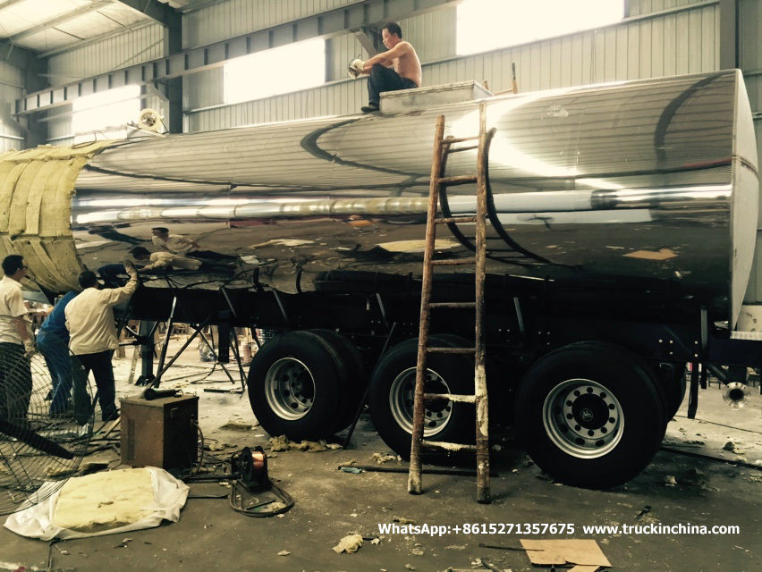 Isolated Tanker Trailer for Carrying Asphalt in Hot Emulsion Molten Sulfur (3 BPW Axles)