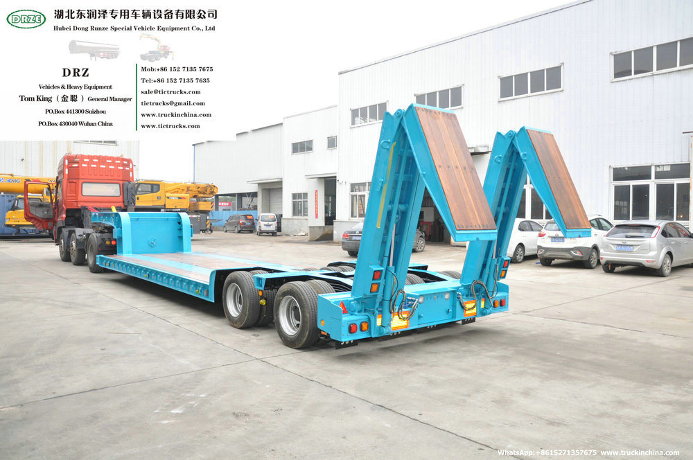 Customized 2 Axle Hydraulic Lifting Platform Lowbed Semi Trailer&Nbsp; with Hydraulic Steering Axle&Nbsp; Hydraulic Loading Ramp