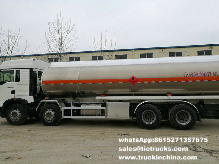 Sinotruck HOWO Aluminum Alloy Fuel Tanker (8X4 Mobile Jet Oil Refueling Bowser Truck 30cbm Diesel Delivery Refueling Truck 12wheels)