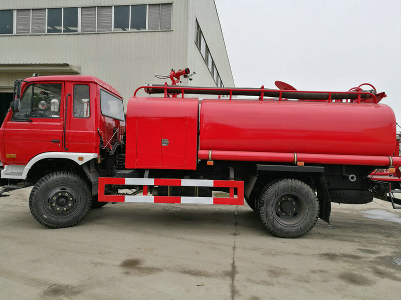 Dongfeng Sprinkler Water Bowser Truck with Fire Pump 4X2 LHD /Rhd