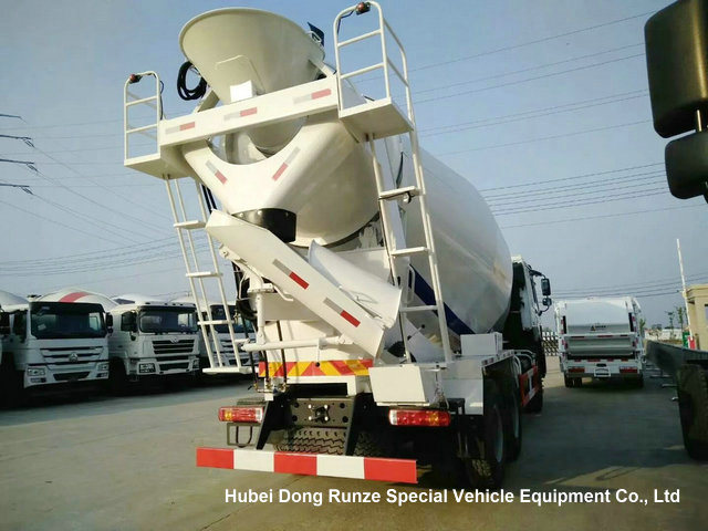HOWO Truck Mounted Concrete Mixer (Transit Mixer Tank 10m3-Max Mixer Drum18m3)
