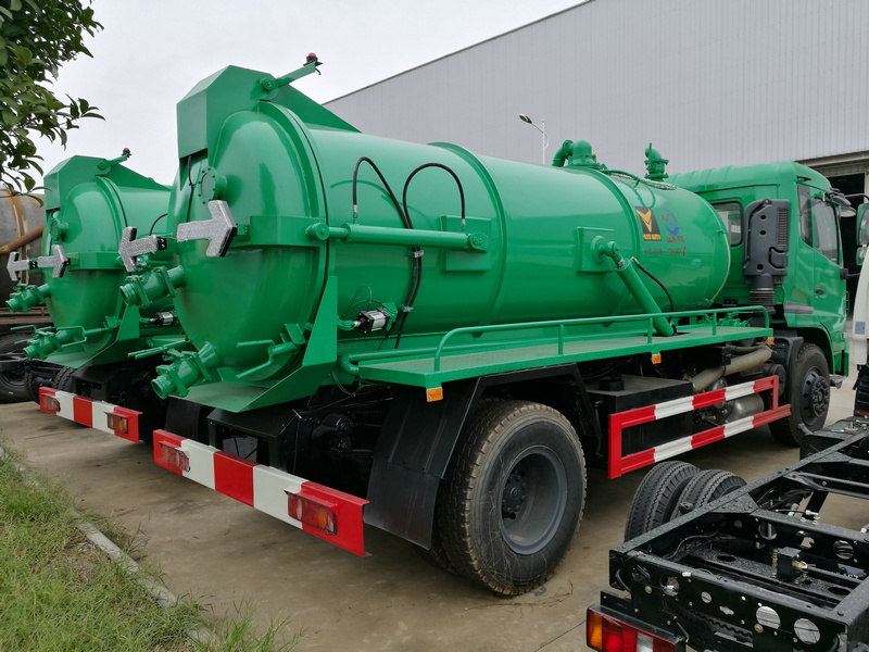 Septic Tank Truck Vacuum Sewage Suction Pump, VAC Tanker Capacity 10cbm Rhd. LHD 4X4.4X2