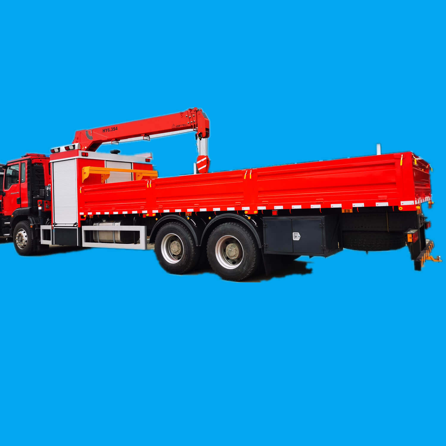 HOWO rescue truck mounted with crane 8