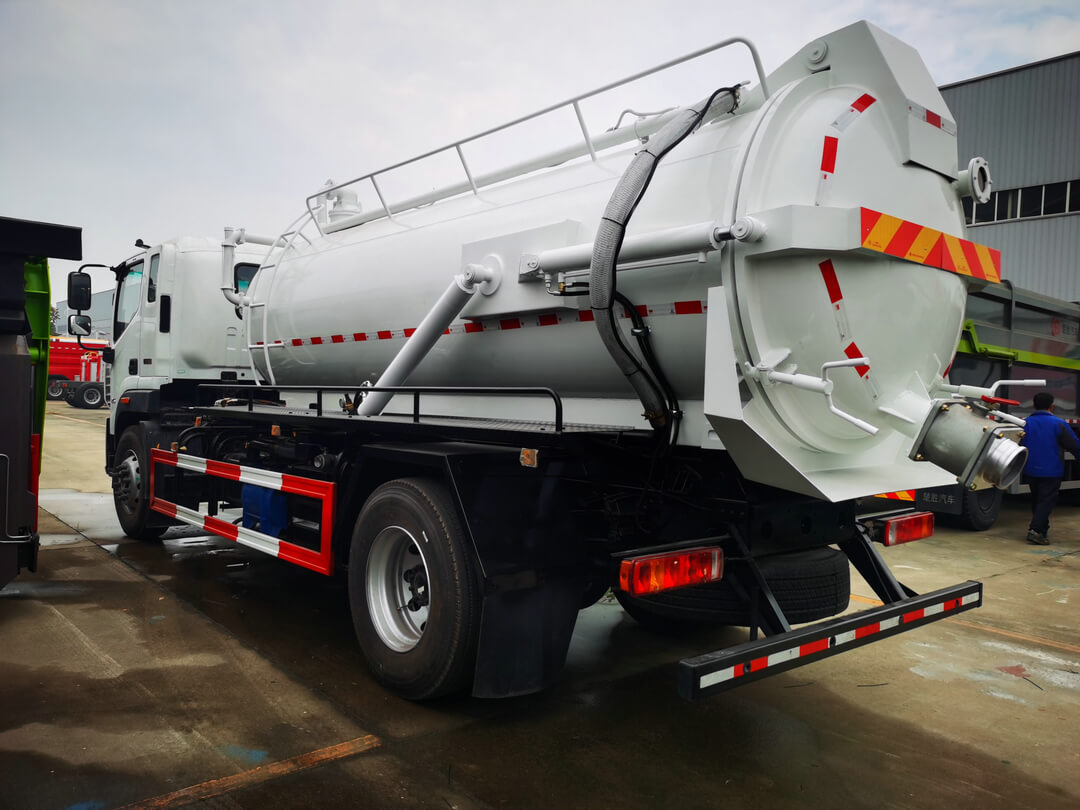 FOTON Industrial Vacuum Sewage Truck (15)