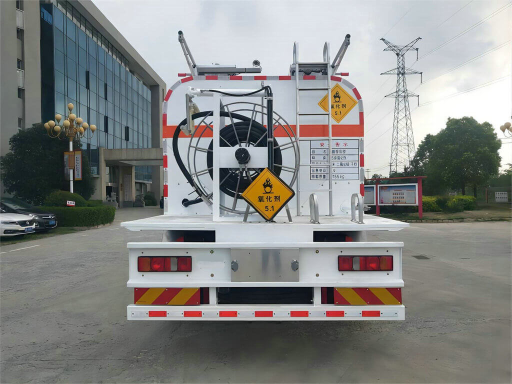 Bulk Blend emulsion explosive trucks (2)