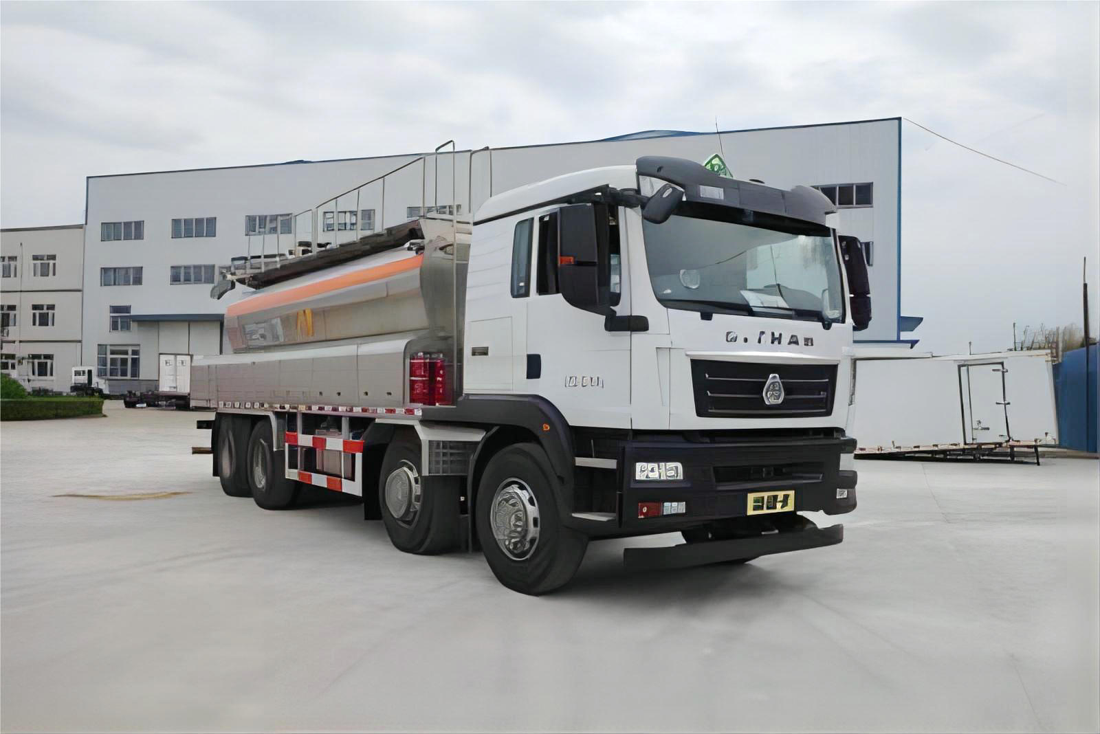 on-site mixed emulsion explosive trucks (6)