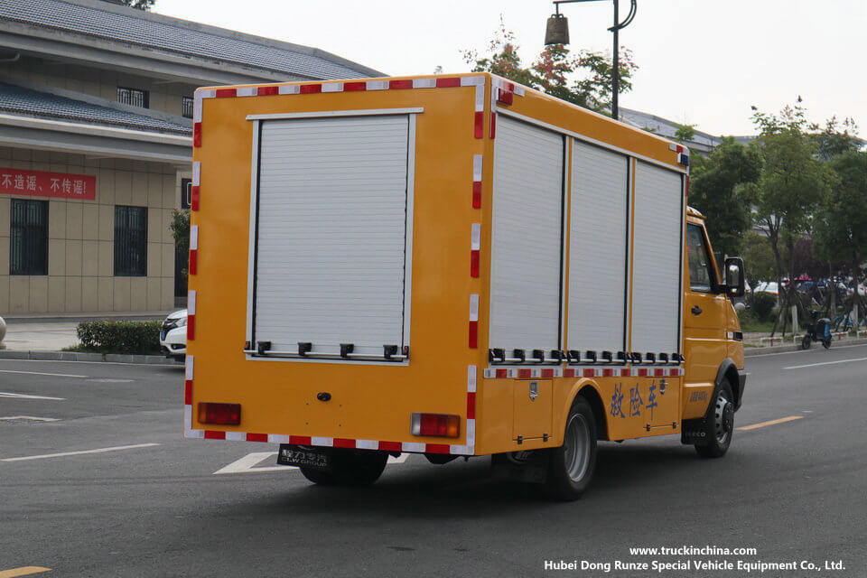 Nanjing-IVeco Engineering Rescue Truck (4)