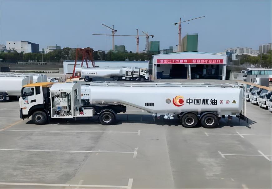 Aviation Aircraft Refueler tanker trailer 45KL (8)