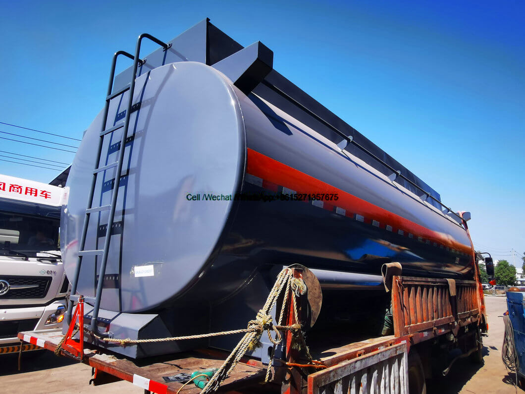 Lining LDPE Acid Container tanks (141)