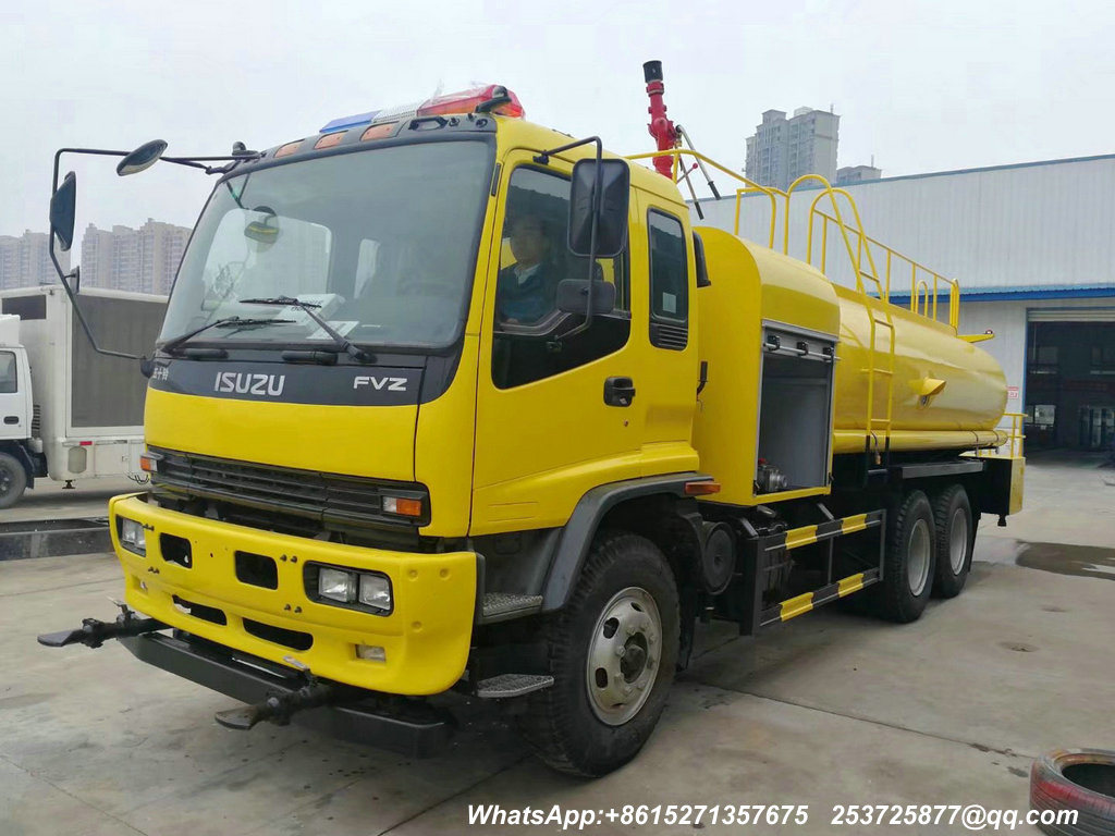 Isuzu-Truck Mounted Water Bowser (Water Tank Sprinckle for Drinking Water And Non Drinking Water - Wast water 15m3 -20m3)