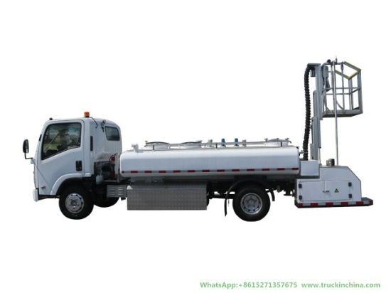 Isuzu Lavatory Service Truck Clean Water Tank 1400L Sewage Tank 2360L (Aircraft Sewage Tanker With Vacuum Pump Electric Diesel Vehicle)