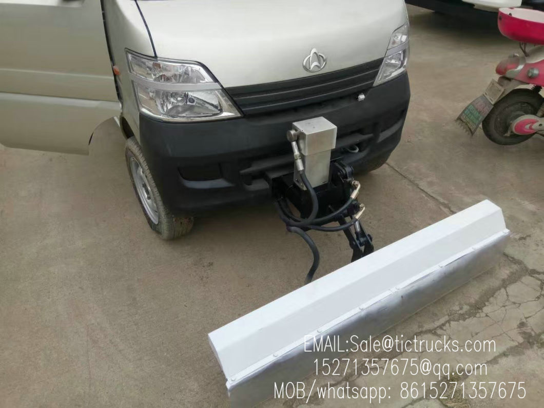 Changan Road Cleaning Car, Multi-Function High-Pressure Cleaning Car, Residential Road Washing Car