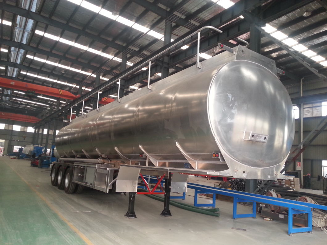 Aluminum Alloy Tanker Trailer 40kl for Diesel, Oil, Gasoline, Kerosene Road Transport with 3 BPW Axles
