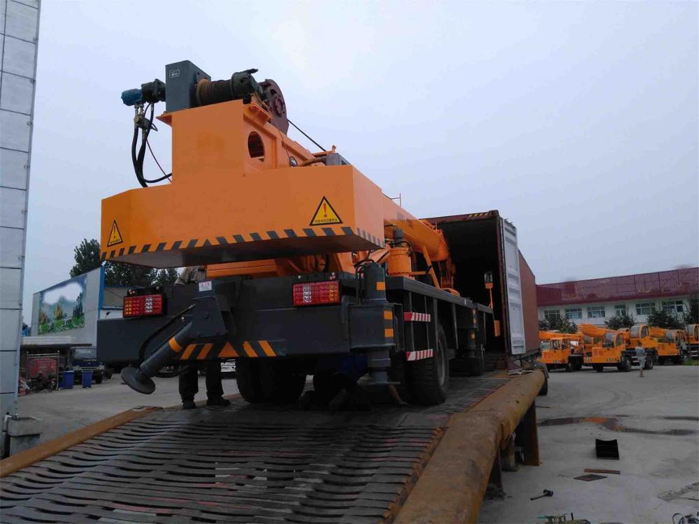 Dongfeng Truck Mounted Heavy Duty Crane Telescopic Boom