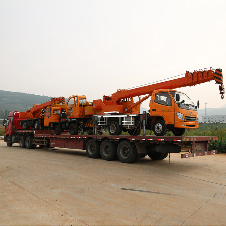 Dongfeng Truck Mounted Heavy Duty Crane Telescopic Boom