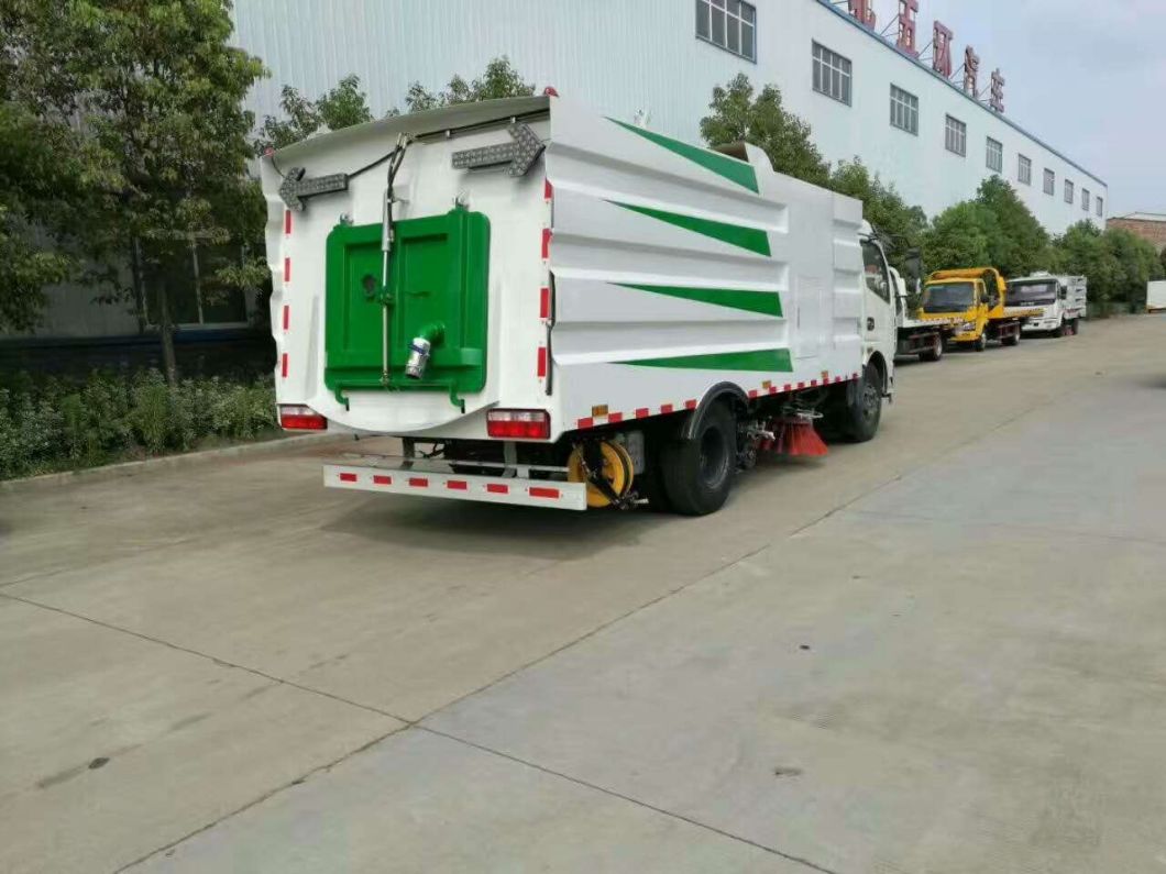 Righ Hand Drive Road Sweeper Truck 5.5m3 Stainless Steel 304