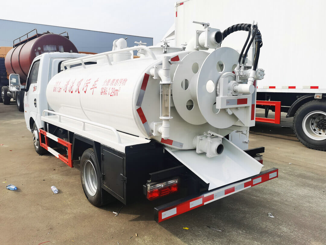 mini Septic Tank Trucks Combined Sewer Jetting (3)