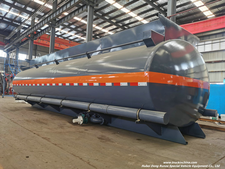 Hydrochloric Acid HCl Handling corrosive tank trucks (15)_1