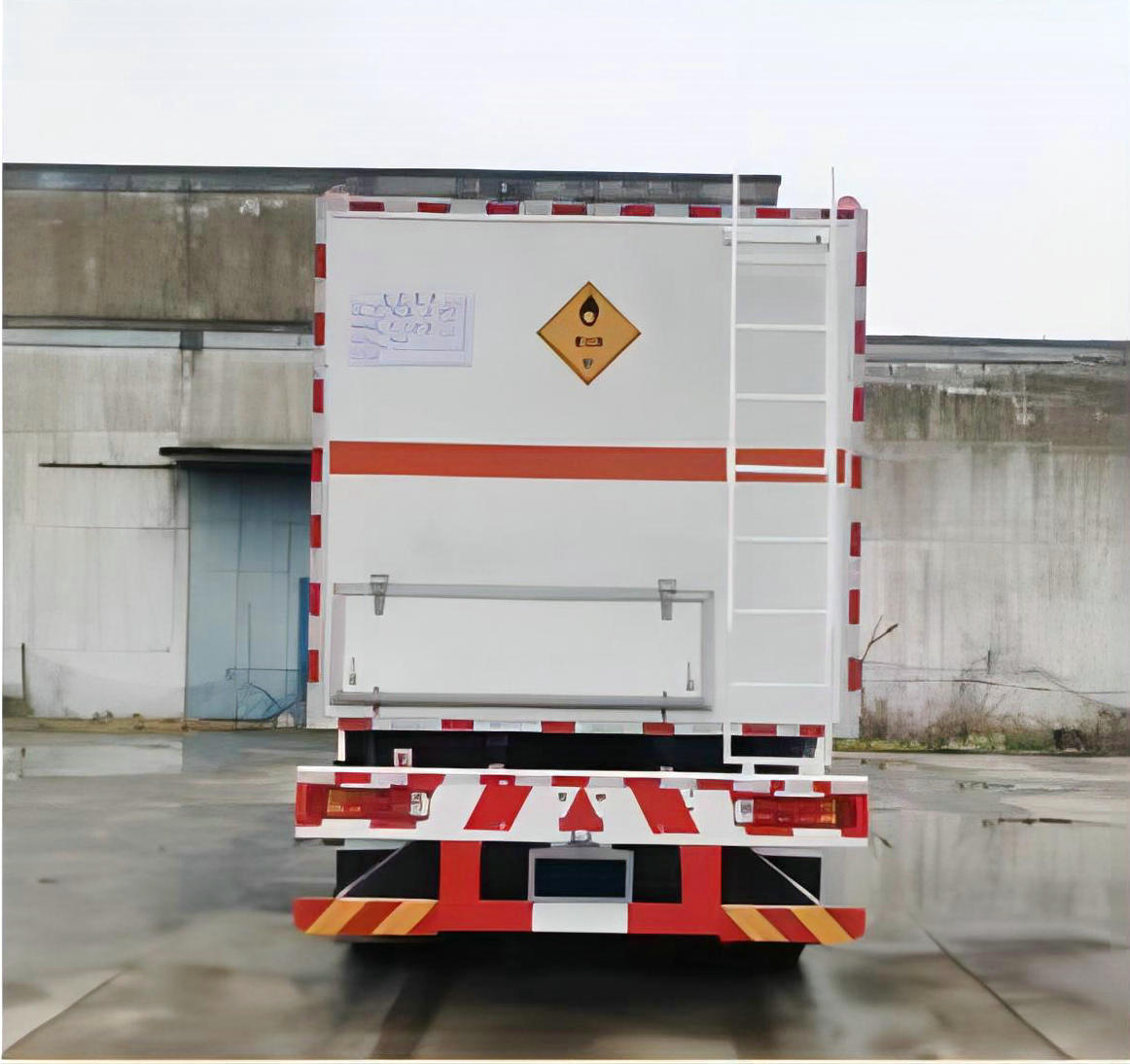 bulk emulsions explosive trucks (3)