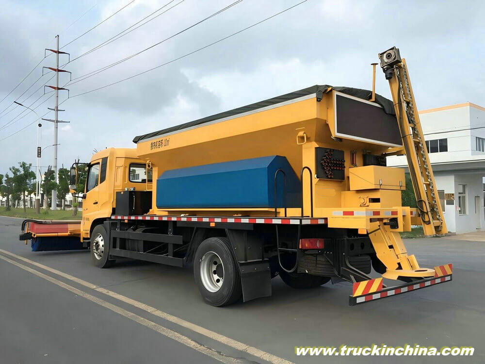 Dongfeng Snow sweeper trucks (7)