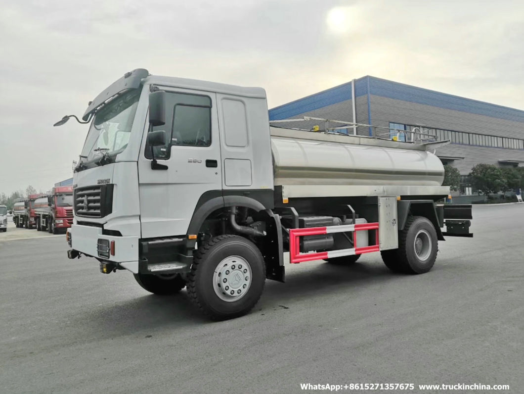 Sinotruck HOWO 4X4 Milk Tanker Truck with Food Grade Stainless Steel Pump (Offroad)