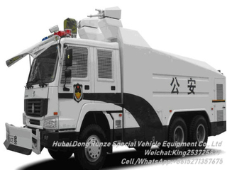 Sinotruck HOWO Anti Riot Water Cannon Vehicle Customizing 6X6 /6X4