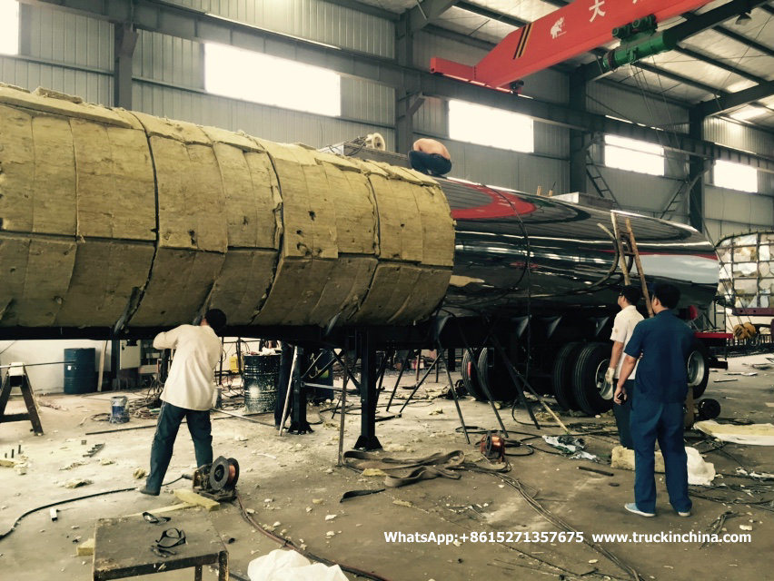 Isolated Tanker Trailer for Carrying Asphalt in Hot Emulsion Molten Sulfur (3 BPW Axles)