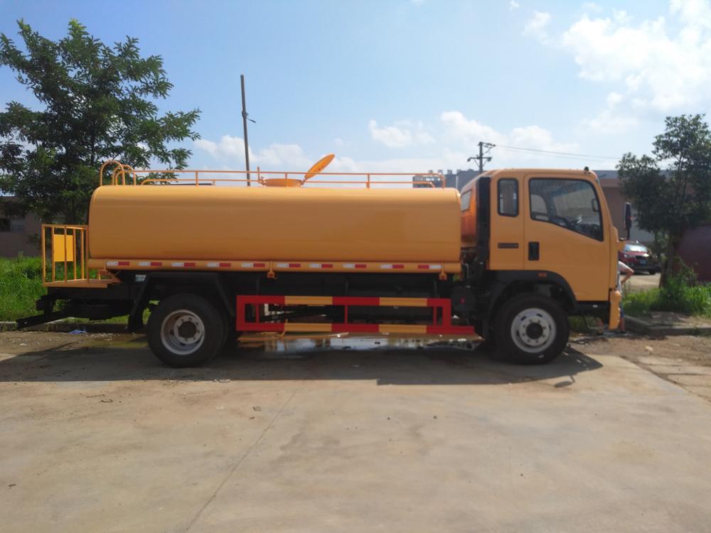 Sinotruk HOWO 10cbm Water Bowser Tank Truck (10000L Water Sprinkler Truck LHD, Right Hand Drive)