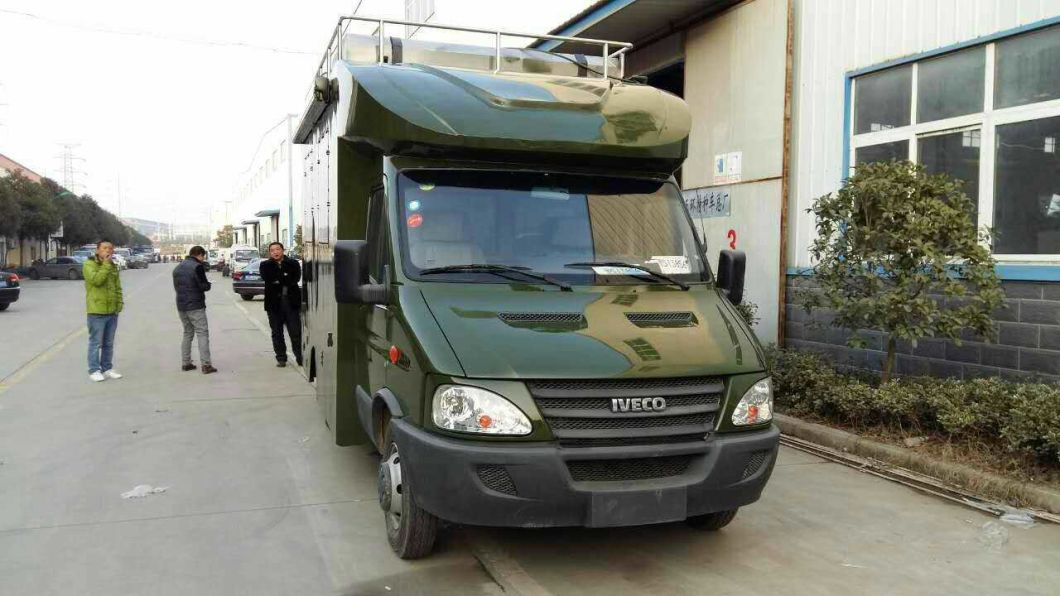 Iveco Diesel Luxury Mobile Kitchen (Catering Trucks)