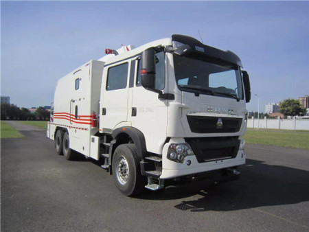 HOWO 6x4 Logging Truck with Crane