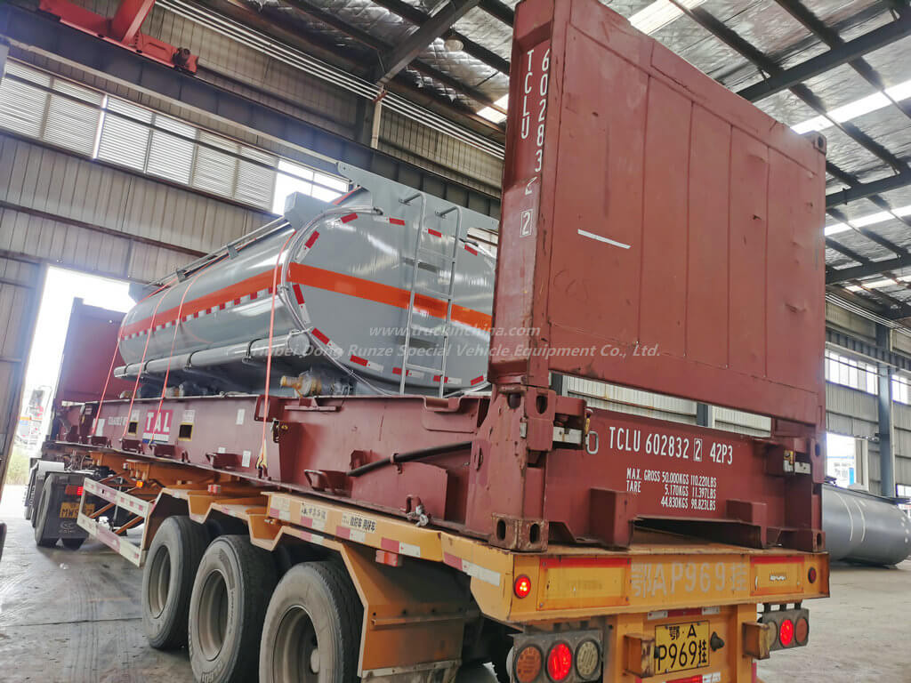Steel lined PE tank HCl Tankers (46)
