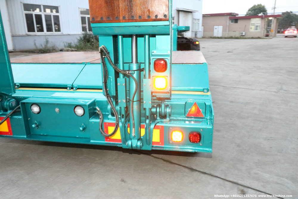 Customized 2 Axle Hydraulic Lifting Platform Lowbed Semi Trailer&Nbsp; with Hydraulic Steering Axle&Nbsp; Hydraulic Loading Ramp