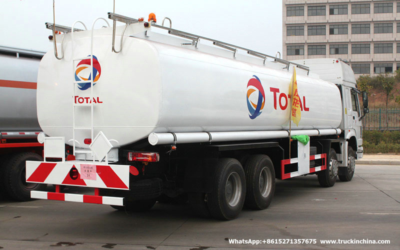 Sinotruck HOWO Fuel Tanker (Mobile Oil Refueling Bowser Truck 30cbm 8000 -10000Gallon)