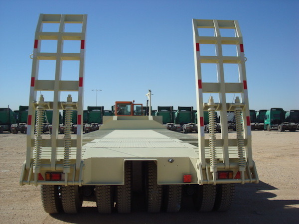4 Axle 2 Line Low Bed Trailer Payload 80tons