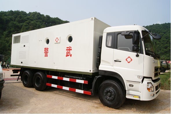 Customizing Dong Run Offroad Military Awd 4X4 Ambulance Mobile Clinic Vehicle