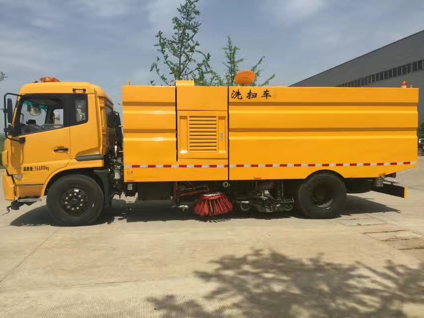 King Run Efficent Street Vacuum Road Sweeper 7 Cbm Garbage 9 Cbm Water Stainless Steel 4X2 -4X4 -Rhd. LHD