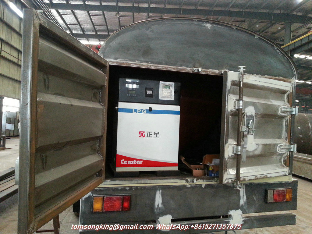 Dongfeng LPG Bobtail Tank Truck (Road LPG Tanker) Mounted with LPG Pump LPG Delivery Dispenser