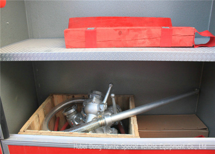 Kama All Wheel Drive 4X4 Fire Spraying Truck with Fire Pump Water Tank 4900 L